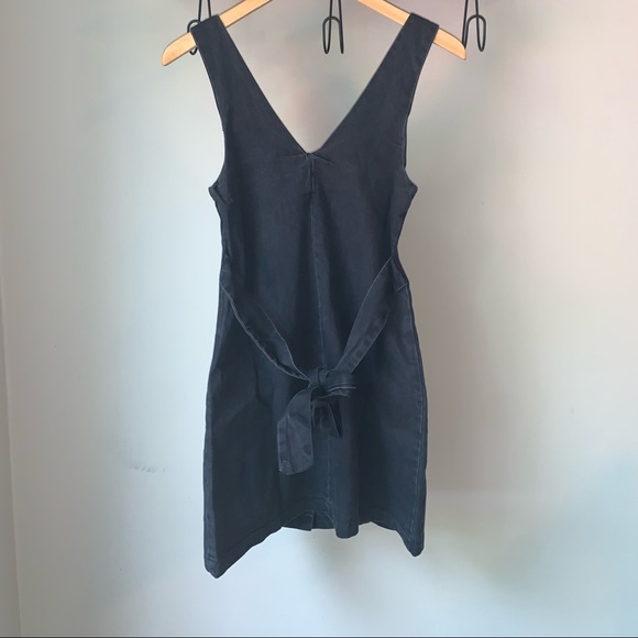 ASOS DESIGN washed black denim sleeveless button pinafore mini dress. - Picture 9 of 16